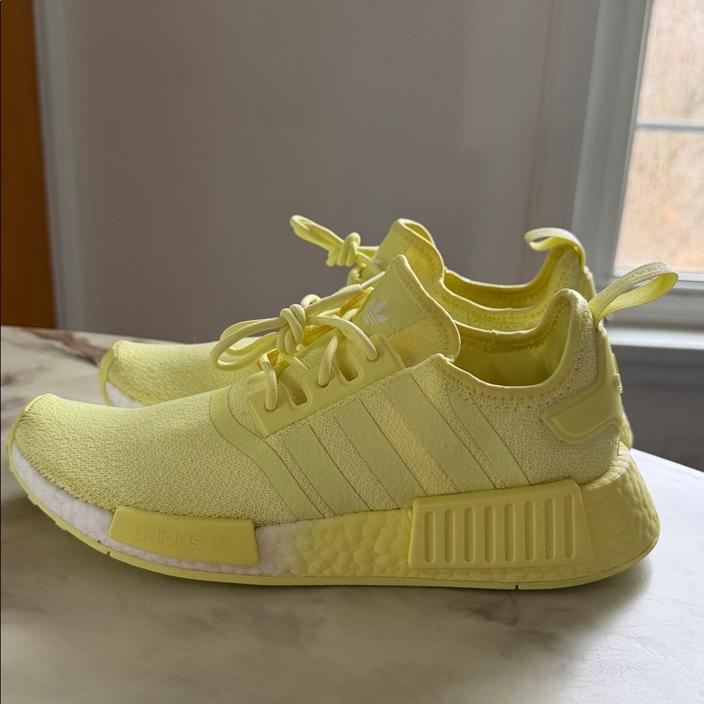 Adidas Boost - Picture 2 of 6